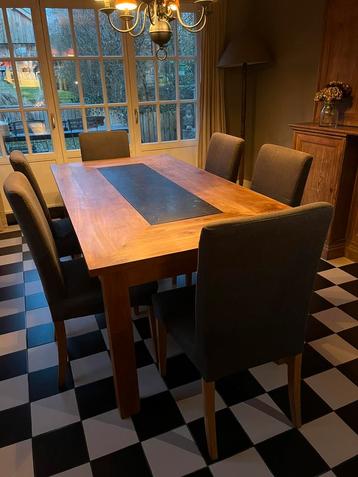 Table, Enlèvement, Comme neuf