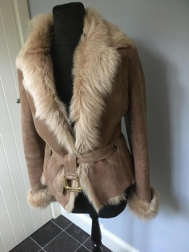 Streelzachte beige mouton jas - 38, Kleding | Dames, Jassen | Winter, Zo goed als nieuw, Maat 38/40 (M), Beige, Ophalen of Verzenden