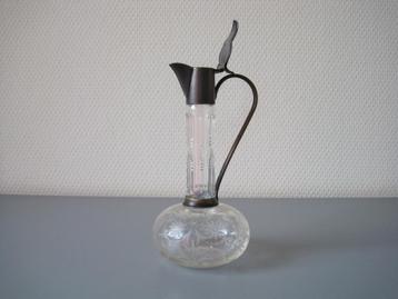 Vintage handgeslepen glazen oliekannetje