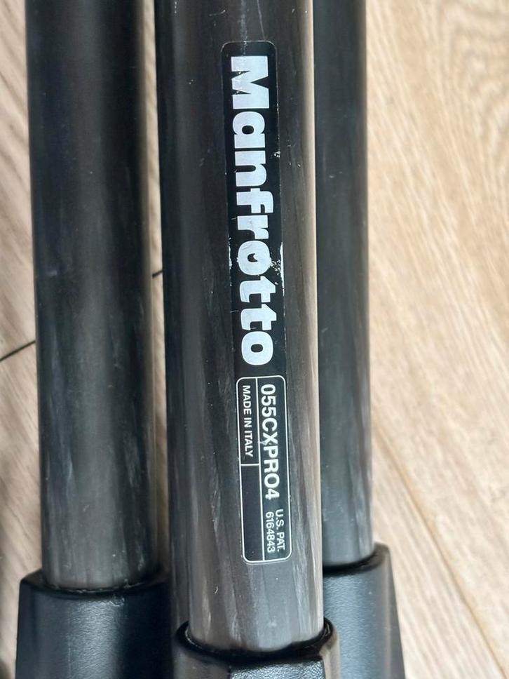 Manfrotto 055CXPRO4 + 327RC2 carbon fibre 4-section tripod, Audio, Tv en Foto, Fotografie | Statieven en Balhoofden, Gebruikt