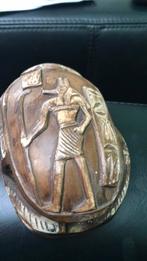 Mooie Egyptische Scarabee met scriptie onderaan het beeldje., Ophalen of Verzenden