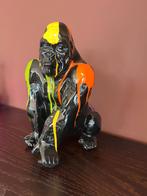 Gorilla drip zittend, Enlèvement