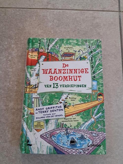 Terry Denton - De waanzinnige boomhut van 13 verdiepingen, Boeken, Kinderboeken | Jeugd | onder 10 jaar, Zo goed als nieuw, Ophalen of Verzenden