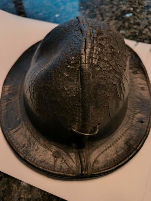 Casque d'enfant mineur 1842 charbonnages de Gilly authent, Verzamelen, Overige Verzamelen, Gebruikt, Ophalen