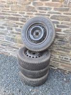 Jantes et pneus à vendre 4 trous 185/70 R14 88T, Auto-onderdelen, Banden en Velgen, 14 inch, Gebruikt, Banden en Velgen, Personenwagen