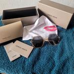 Zonnebril Giorgio Armani, Handtassen en Accessoires, Zonnebrillen en Brillen | Dames, Ophalen, Zo goed als nieuw