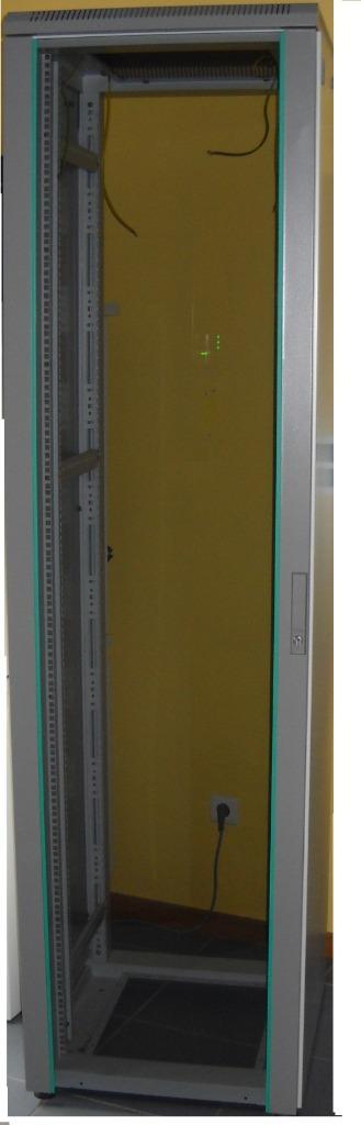 Serverkasten, Computers en Software, Serverkasten, Gebruikt, Ophalen