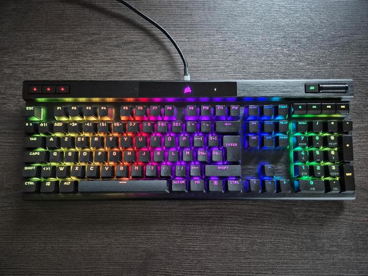 Corsair K70 RGB PRO AZERTY OPX, Computers en Software, Toetsenborden, Gebruikt, Azerty, Bedraad, Gaming toetsenbord, Multimediatoetsen