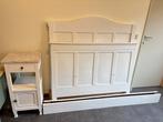 Bed met lattenbodem 120 cm met bijhorende nachttafel GRATIS, Huis en Inrichting, Ophalen, 120 cm