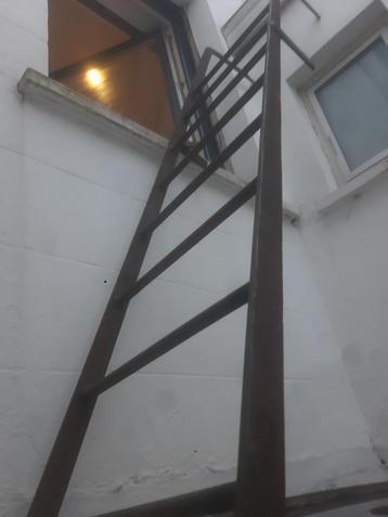 ladder beschikbaar voor biedingen