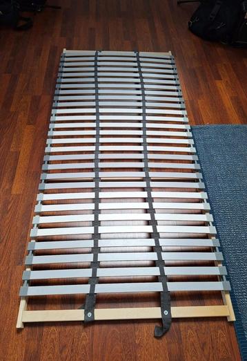 Lattenbodem Lönset Ikea 90x200 beschikbaar voor biedingen