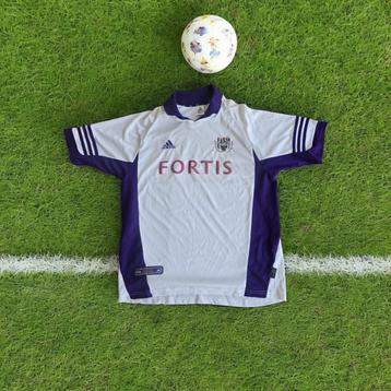 2001 voetbalshirt made in UK beschikbaar voor biedingen