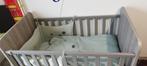 Lit bébé évolutif+ table à langer, Enfants & Bébés, Enlèvement, Comme neuf, Matelas