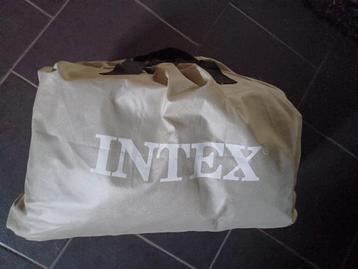 Tweepersoons luchtbed merk intex, Caravans en Kamperen, Luchtbedden, Ophalen of Verzenden, Zo goed als nieuw