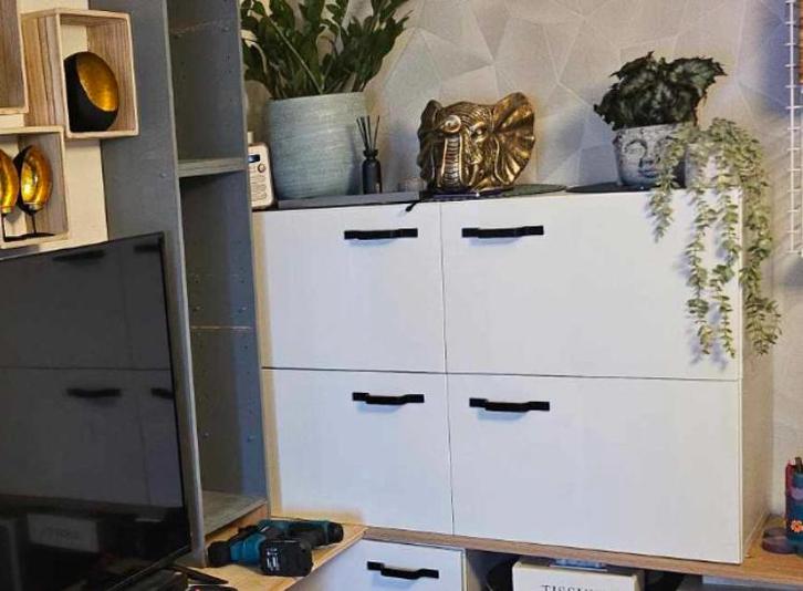 2x Besta ikea, Huis en Inrichting, Kasten | Overige, Gebruikt, Ophalen