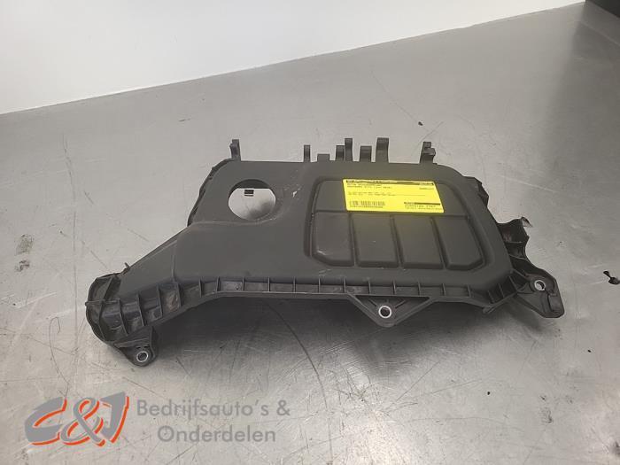 Motor Beschermplaat van een Mercedes Vito, Auto-onderdelen, Carrosserie, Mercedes-Benz, Gebruikt, 3 maanden garantie, Ophalen of Verzenden