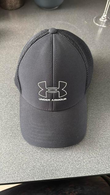 Under Armour pet original beschikbaar voor biedingen