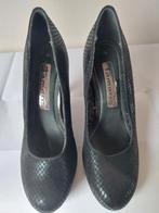 786B* TAMARIS jolis escarpins noirs cuir (38), Tamaris, Escarpins, Comme neuf, Noir