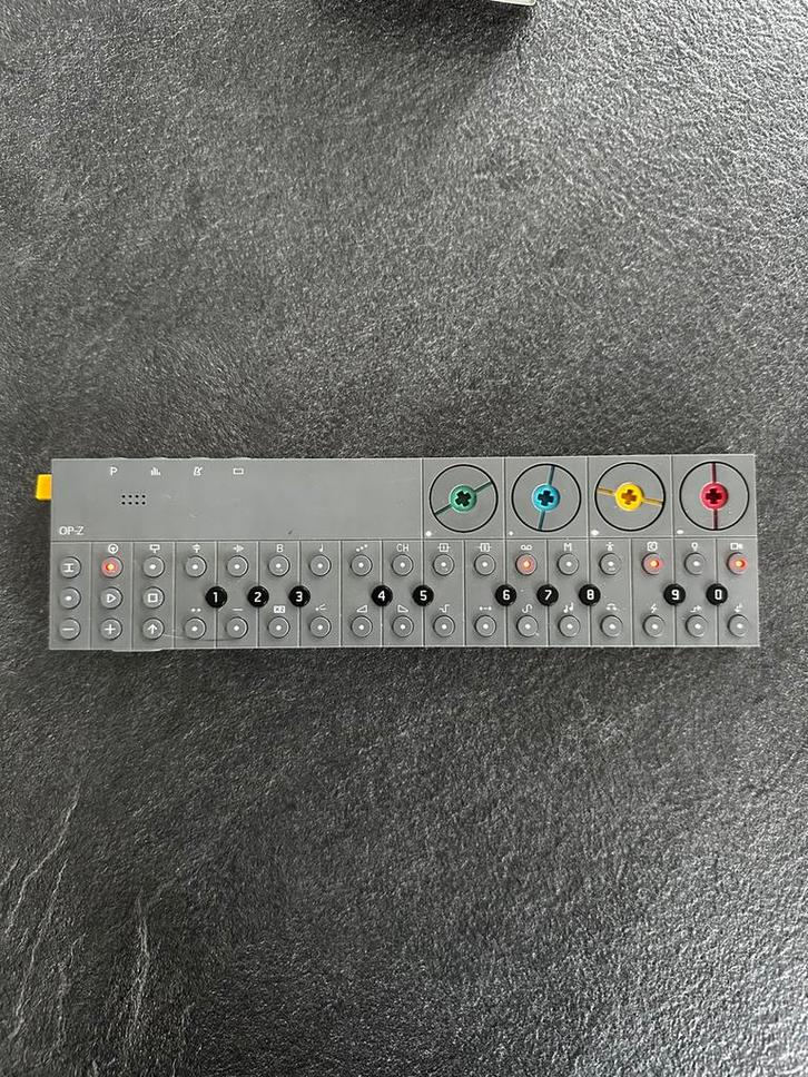 Teenage Engineering OP-Z + Line module, Muziek en Instrumenten, Soundmodules, Gebruikt, Overige merken, Ophalen