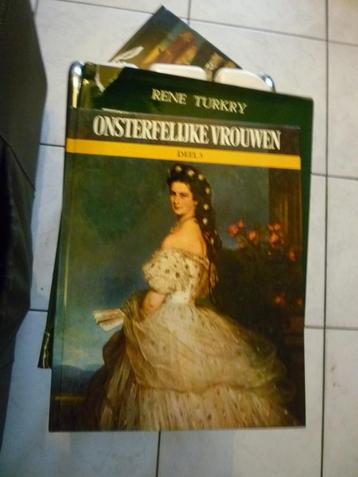 Onsterfelijke vrouwen  ( deel 2-3 ) beschikbaar voor biedingen