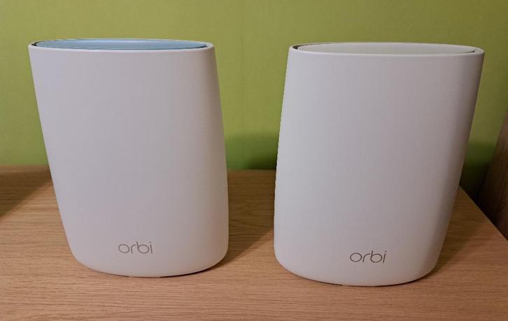 Netgear Orbi WiFi mesh set (RBR50v2+RBS50v2), Computers en Software, Accesspoints, Gebruikt, Ophalen of Verzenden