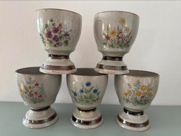 Vintage botanical stoneware bekertjes - made in Japan beschikbaar voor biedingen