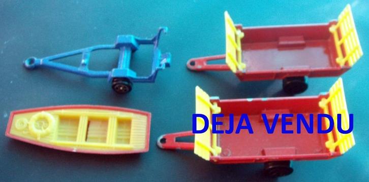 3 remorques / trailers + 1 barque pompier: Majorette / Corgi, Collections, Jouets miniatures, Utilisé, Enlèvement ou Envoi