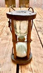 Sablier ancien du XVIIIe siècle, Enlèvement ou Envoi