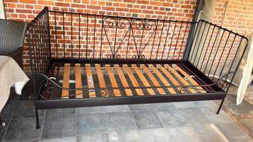 Bed/sofa IKEA met lattenbodem en matras, Enlèvement, Comme neuf