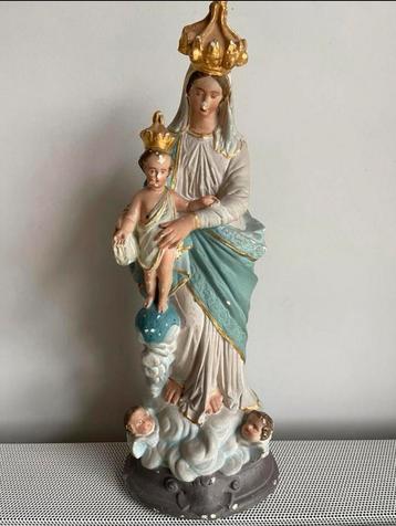 Antieke heilige beelden Maria en Jezus beschikbaar voor biedingen