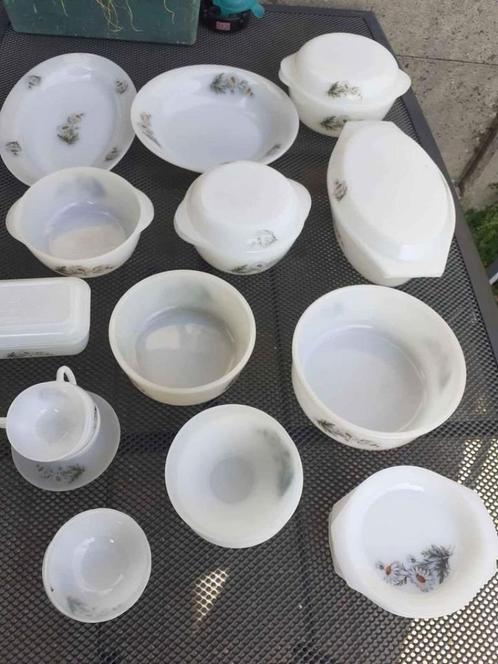 ARCOPAL Frankrijk Marguerite lot., Huis en Inrichting, Keuken | Servies, Zo goed als nieuw, Compleet servies, Overige stijlen