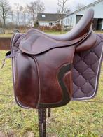 Kingsley D2 dressuurzadel bruin, Dieren en Toebehoren, Paarden en Pony's | Zadels, Ophalen of Verzenden, Zo goed als nieuw