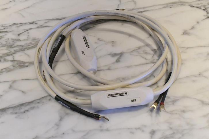 MIT MI Terminator 4 luidsprekerkabel 2,45m 2 stuks, Audio, Tv en Foto, Audiokabels en Televisiekabels, Zo goed als nieuw, Luidsprekerkabel