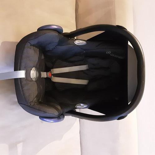 Maxi cosi bébé / siège auto Pearl / base isofix FamilyFix, Kinderen en Baby's, Kinderwagens en Combinaties, Gebruikt, Kinderwagen