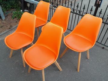 Oranje kuipstoeltjes 5 stuks beschikbaar voor biedingen