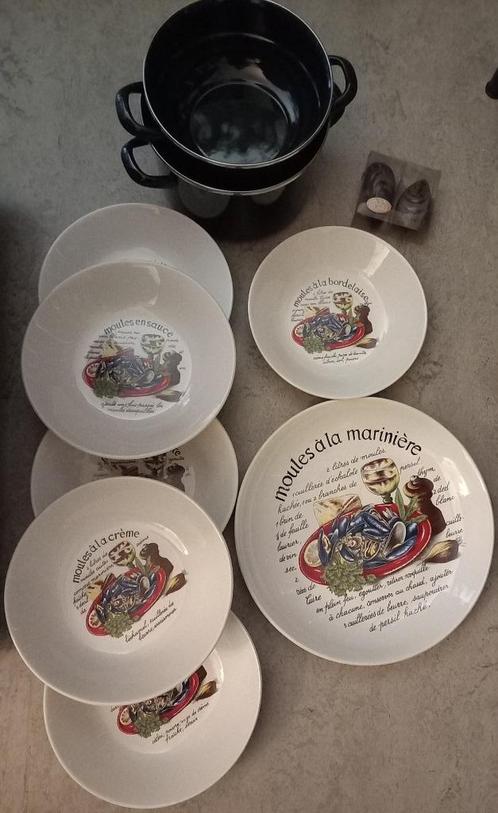 Leuke mosselserviesset, Huis en Inrichting, Keuken | Servies, Nieuw, Compleet servies, Overige stijlen, Keramiek, Ophalen