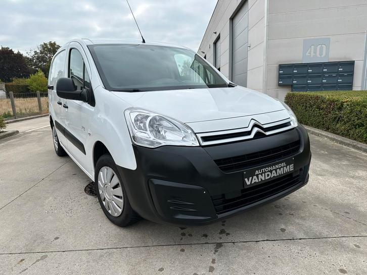 Citroën Berlingo 1.6hdi Airco/7847€ ex btw /euro 6, Auto's, Bestelwagens en Lichte vracht, Bedrijf, Te koop, ABS, Citroën, Diesel