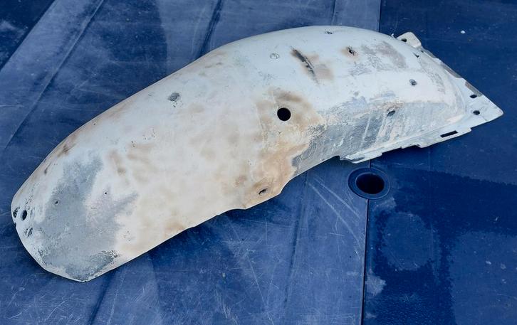 Achterspatbord Suzuki DR 400 S 1980 tot 1985, Motoren, Onderdelen | Suzuki, Gebruikt, Ophalen of Verzenden