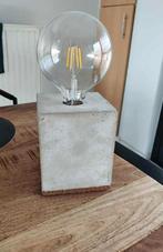 Tafellamp met betonnen voet, Overige materialen, Industrieel, Gebruikt, Ophalen