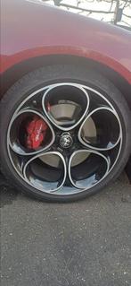 alfa romeo bijna nieuw. 7 maanden 19 inch, Ophalen, 19 inch, Velg(en)