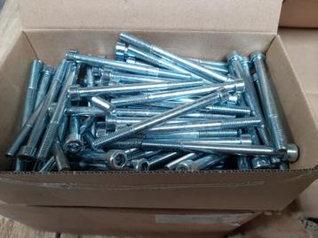 Inbus bouten M8x100 met bijpassende moeren&vloten (500 pcs) beschikbaar voor biedingen