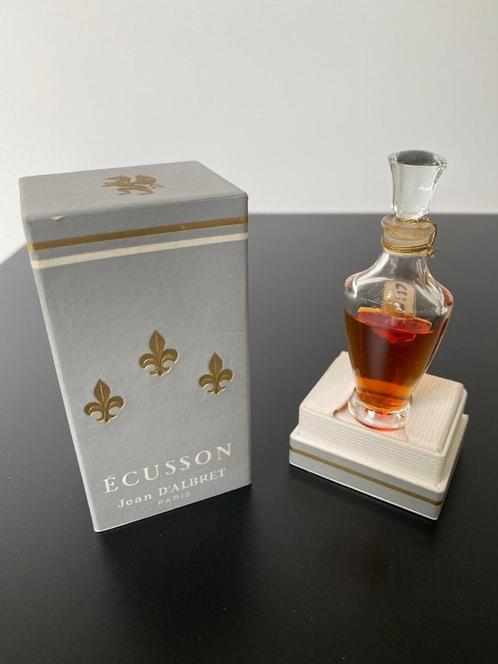 Vintage Parfum Ecusson Jean D'Albret Paris 1/4 fl oz. 60's, Verzamelen, Parfumverzamelingen, Zo goed als nieuw, Miniatuur, Gevuld