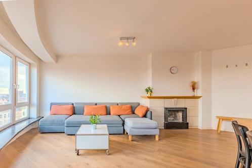 Veelzijdige en comfortabele (slaap)bank in topstaat., Huis en Inrichting, Zetels | Complete zithoeken, Gebruikt, Hout, Stof, Ophalen
