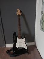 Elektrische gitaar + versterker Line 6. Complete set!!, Muziek en Instrumenten, Snaarinstrumenten | Gitaren | Elektrisch, Ophalen