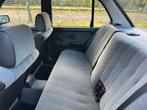 Bmw 320 model E30, 4 portes, Entreprise, Automatique, Tissu