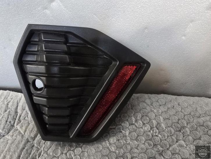 Audi A1 82A Citycarver Achterbumper Rooster Rechts 82A807834, Auto-onderdelen, Carrosserie, Bumper, Audi, Gebruikt