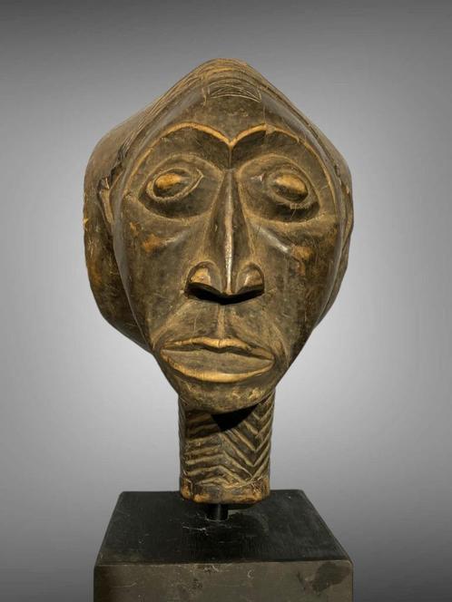 Hemba sculptuur op sokkel - DRC, Antiek en Kunst, Kunst | Niet-Westerse kunst, Ophalen of Verzenden