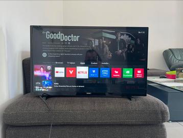 Small Philips Smart Tv, Audio, Tv en Foto, Televisies, Ophalen of Verzenden, Zo goed als nieuw, Philips, Smart TV