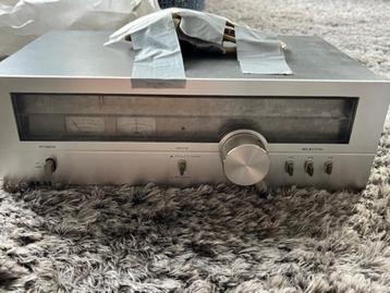 AKAI tuner AT-2250L  beschikbaar voor biedingen