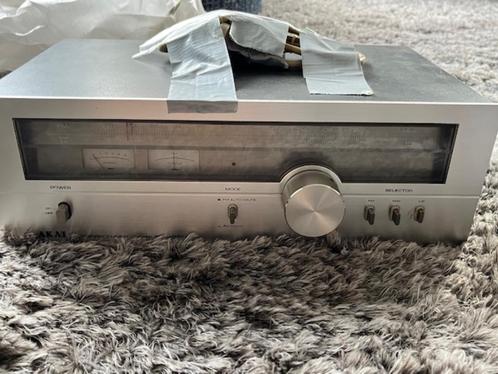 AKAI tuner AT-2250L, Audio, Tv en Foto, Tuners, Gebruikt, Ophalen